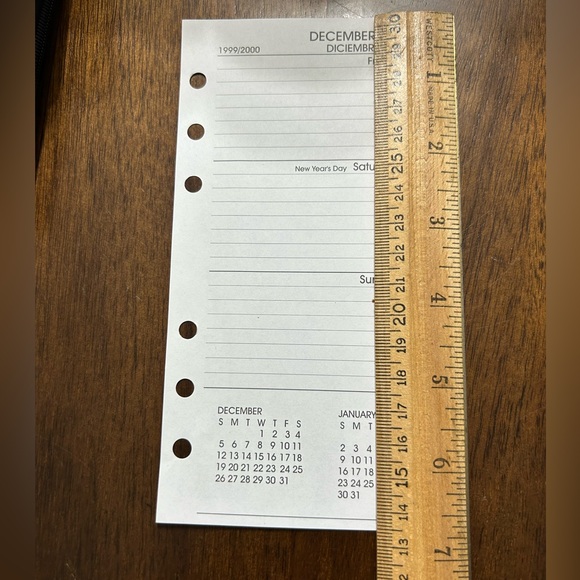 NWT Leather Zip - Around Organizer - Picture 15 of 16